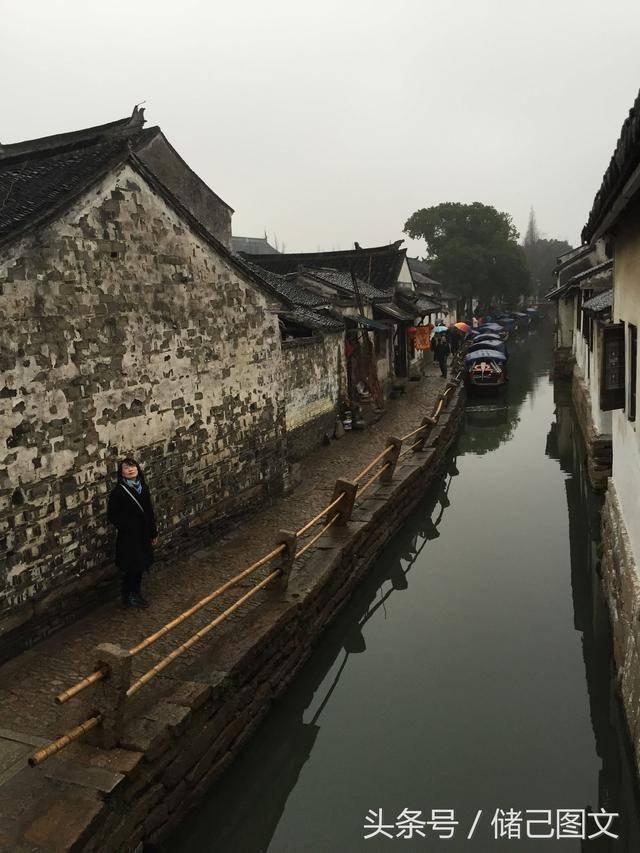 滚动的圆球无敌版